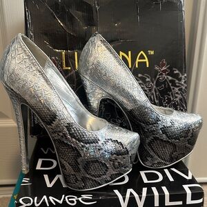 Liliana Silver Snakeskin Platform Heels